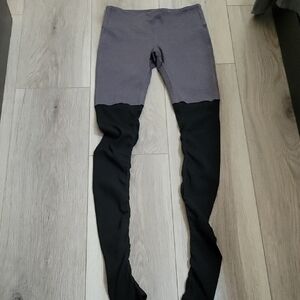 ALO Yoga Gray and Black Leggings